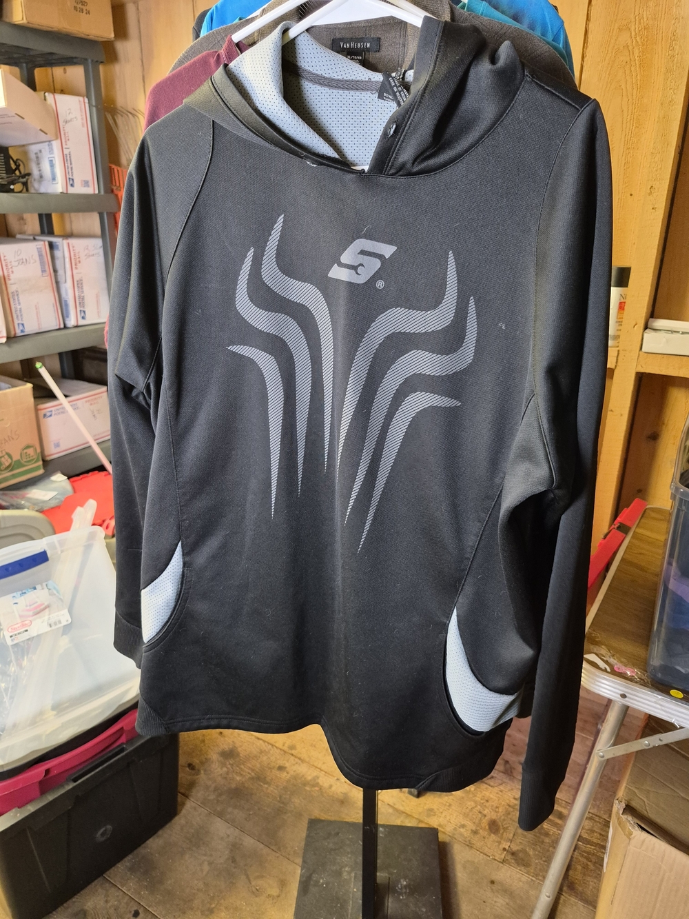 Snap On Men's Black Pullover Hoodie with Gray Accent Graphic Bin 57